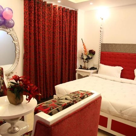 Hotel Dev Residency Vrindāvan Exterior photo