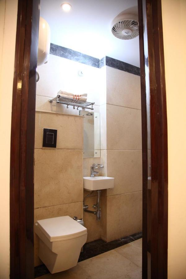 Hotel Dev Residency Vrindāvan Exterior photo