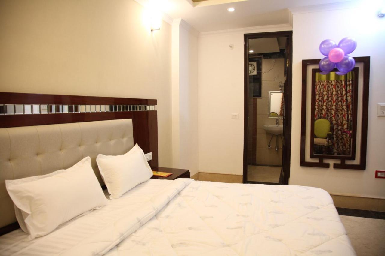 Hotel Dev Residency Vrindāvan Exterior photo